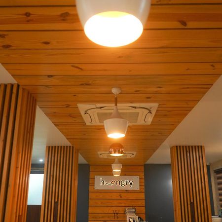 Wisteria Blue Hotel Samarda Kaliāsot Екстериор снимка