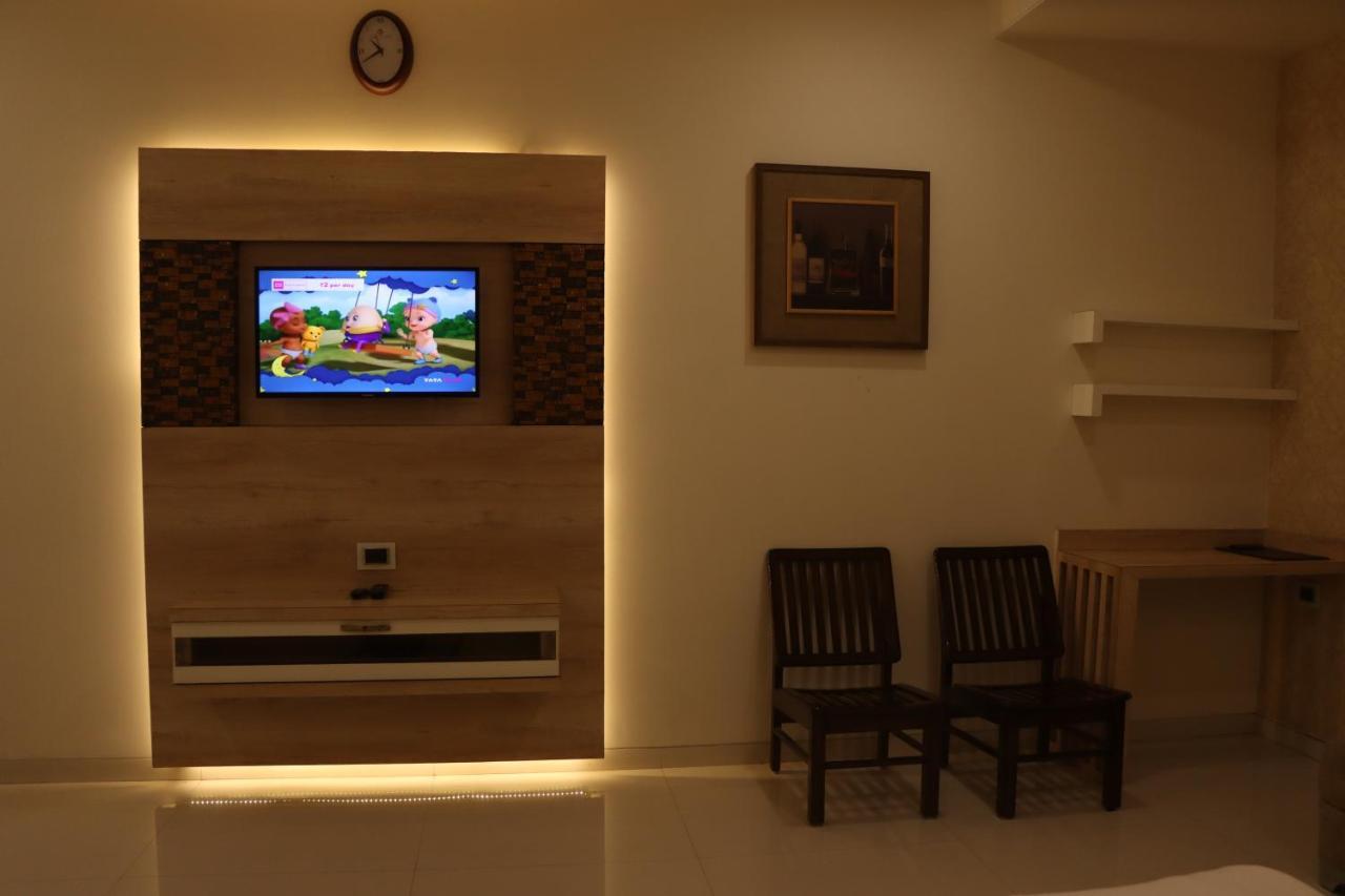 Wisteria Blue Hotel Samarda Kaliāsot Екстериор снимка