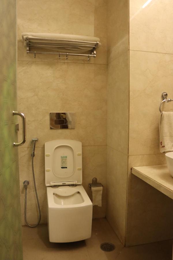 Wisteria Blue Hotel Samarda Kaliāsot Екстериор снимка