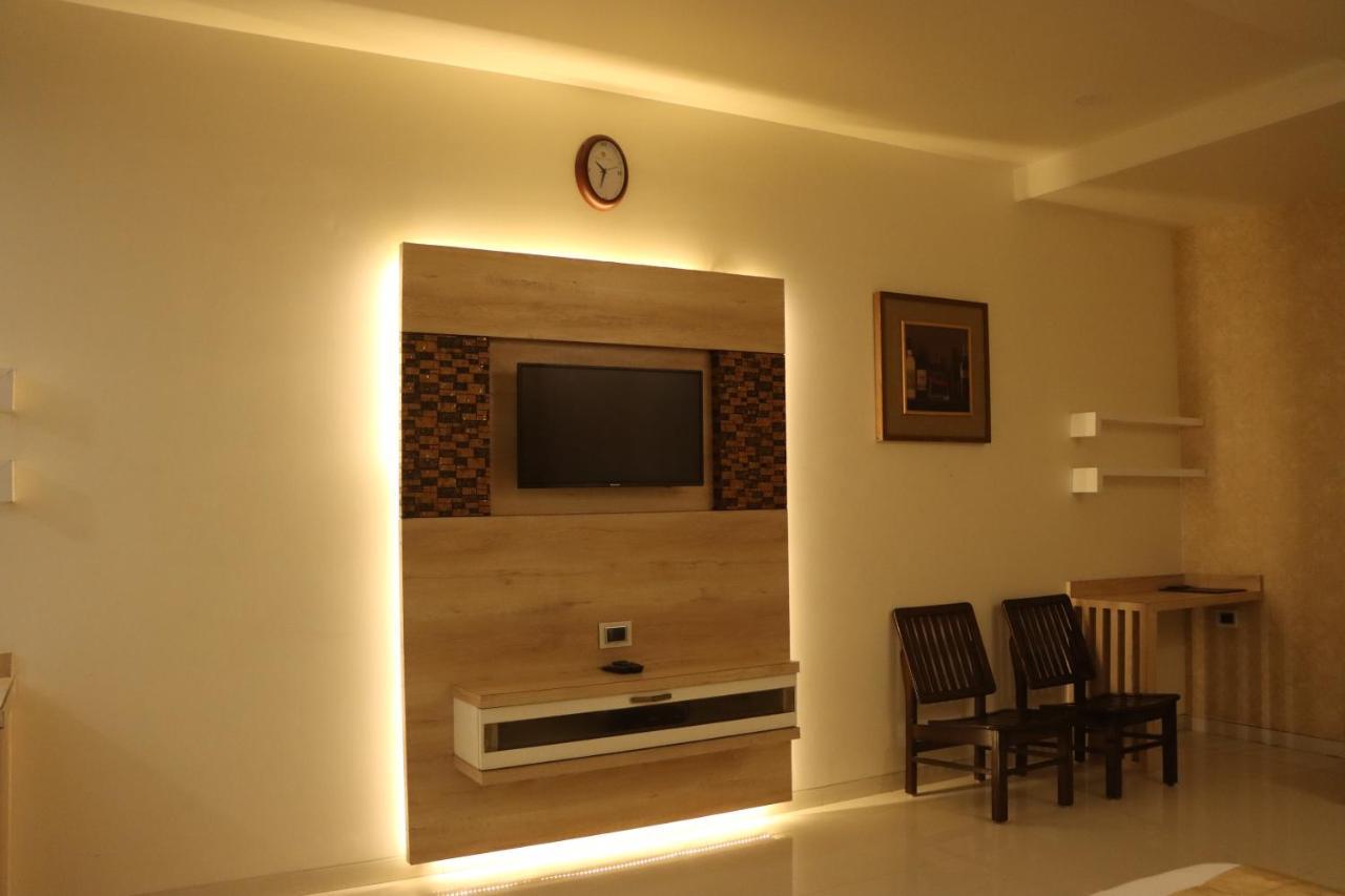 Wisteria Blue Hotel Samarda Kaliāsot Екстериор снимка