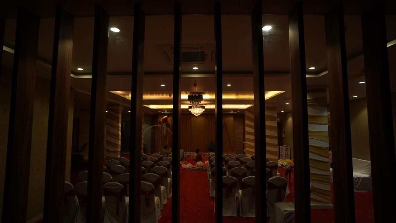Wisteria Blue Hotel Samarda Kaliāsot Екстериор снимка