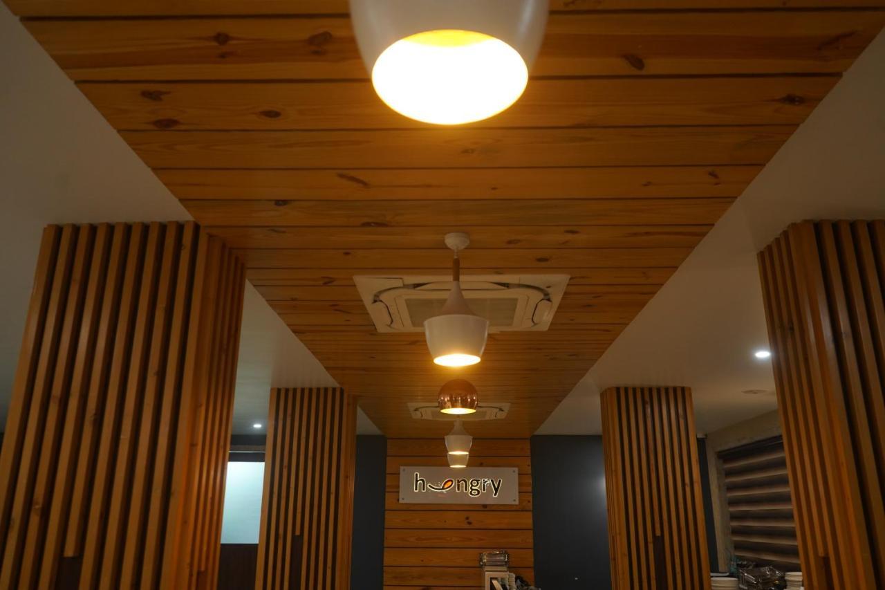 Wisteria Blue Hotel Samarda Kaliāsot Екстериор снимка