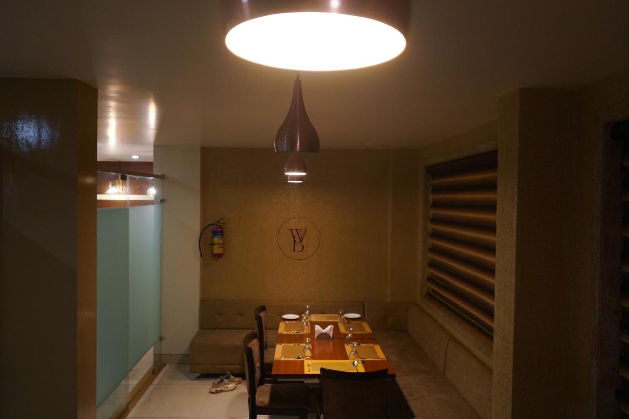 Wisteria Blue Hotel Samarda Kaliāsot Екстериор снимка