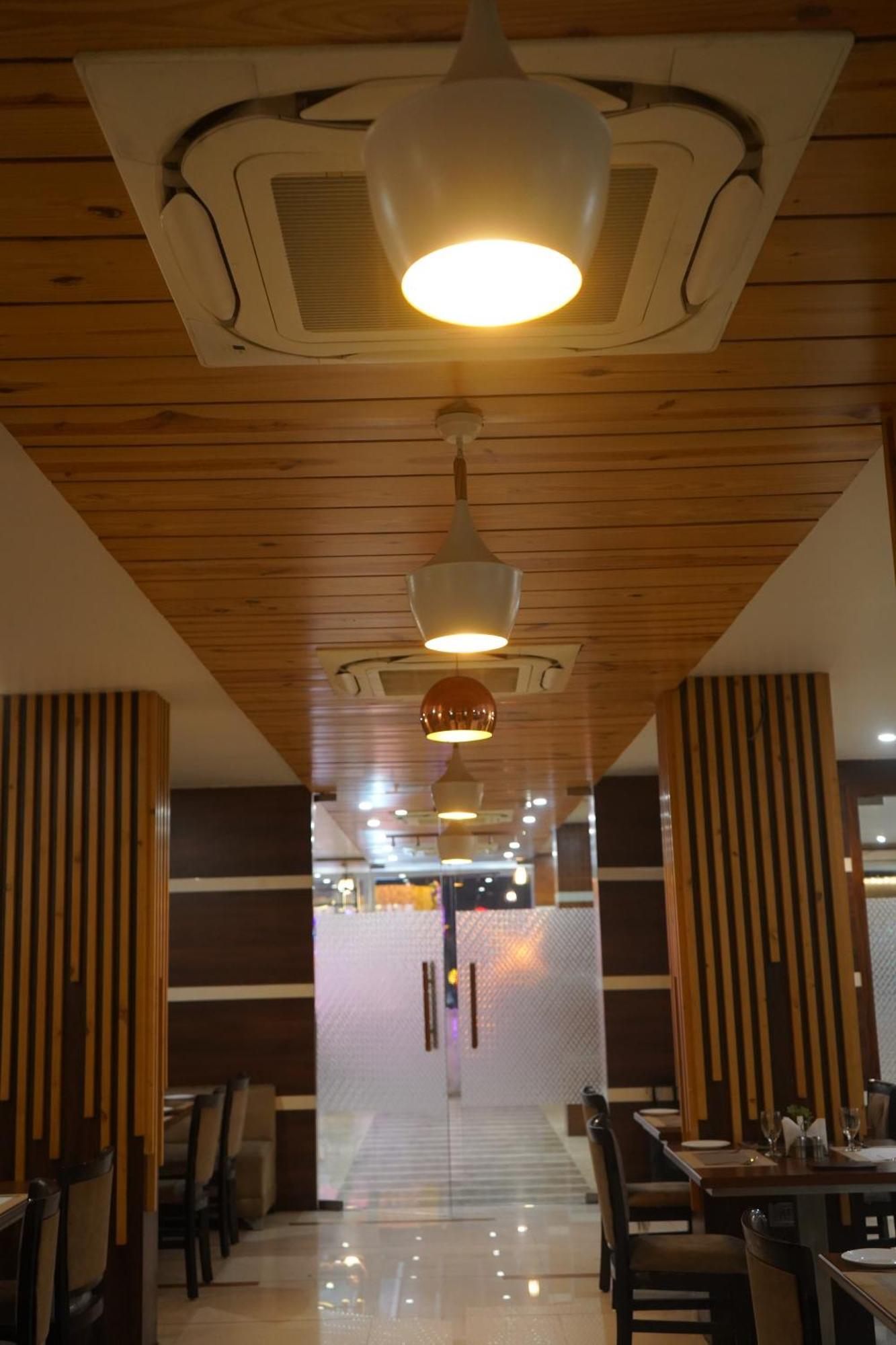 Wisteria Blue Hotel Samarda Kaliāsot Екстериор снимка